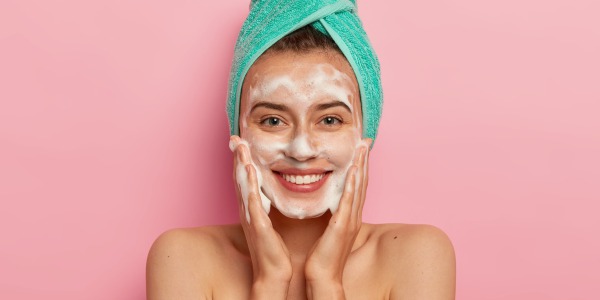 Tu limpiador diario para cara y cuerpo